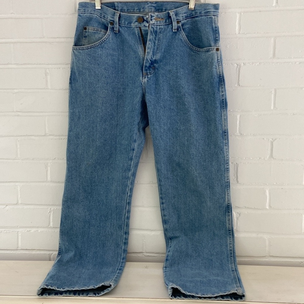 Classic Old-Style Men’s Wrangler Light Denim Jeans Size 33 x 30